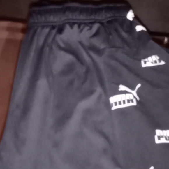 Size of Puma boys set or size small men's - Picture 2 of 6